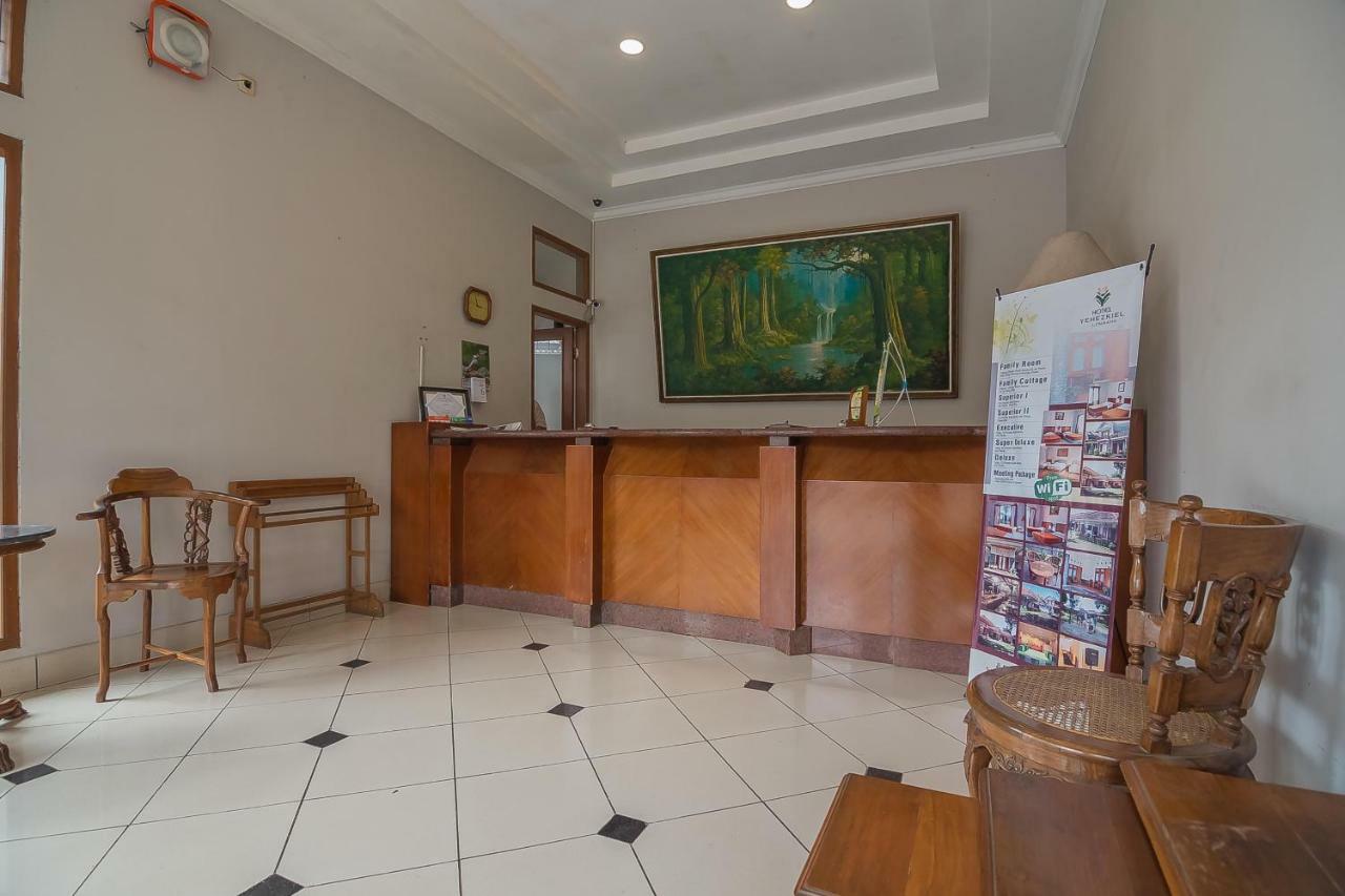 Yehezkiel Hotel Lembang Mitra Reddoorz Exterior photo